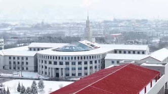 青春里的那場雪，在榆中校區(qū)重新落下了