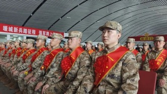 今天，鄂爾多斯入伍新兵奔赴軍營！