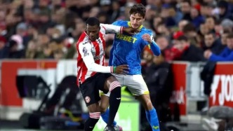 讓2追2逼平小蜜蜂！狼隊近5輪搶8分仍墊底，英超保級格局大亂！