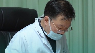 6根腳趾能留著嗎？媽媽：不留，腳太寬了