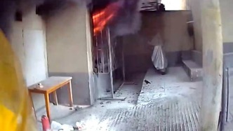 油鍋起火怎么辦？這個(gè)操作太危險(xiǎn)→