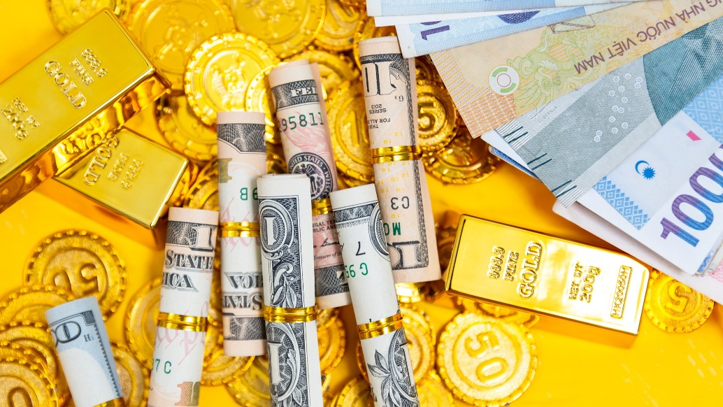 現(xiàn)貨黃金月內(nèi)跌近600美元，金飾價格跌回1492元，半個月跌近160元