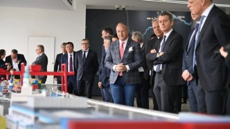 來渝訪問的德國企業(yè)CEO考察團到沙坪壩區(qū)參訪交流