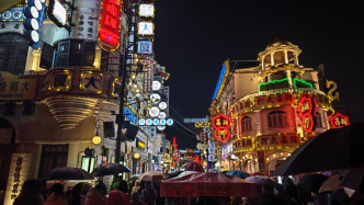 雨中的橫店：從失望到入戲