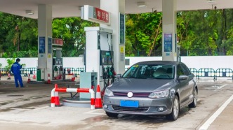 國家出手，油價(jià)新一輪調(diào)整，每升少漲0.85元