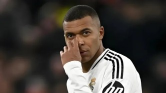 一個膝蓋，兩種命運：姆巴佩如何從皇馬醫(yī)療事故中“死里逃生”？