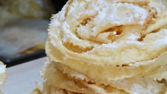 連休三天的肉孜節(jié)，在烏魯木齊找到“節(jié)味兒”