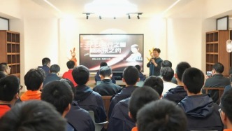 世界冠軍謝軍走進沙坪壩