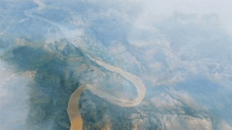 不用爬山，沉浸式飛越整座長白山