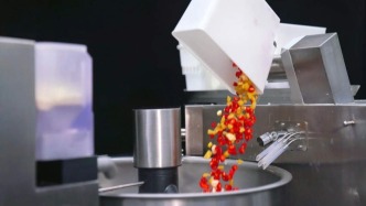 餐飲AI炒菜機器人研究報告2026：后廚革命，AI炒菜機器人驅(qū)動餐飲生態(tài)重構(gòu)