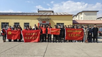 攜手整治環(huán)境衛(wèi)生 共建潔凈美好家園