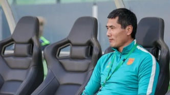 0-2完敗喀麥?。銋s收獲滿堂喝彩？這場輸球藏著什么秘密？