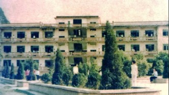 大山里的學(xué)習(xí)時(shí)光：關(guān)于河池高中的個(gè)人記憶