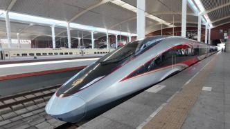 哈鐵進(jìn)京標(biāo)桿列車，乘務(wù)團(tuán)隊不止顏值能打！