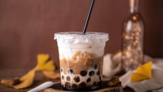 奶茶里的冰博克，乳企的“新戰(zhàn)場”？