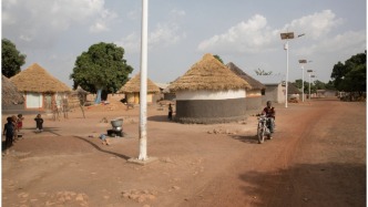 在非洲，把賣太陽變成一門生意