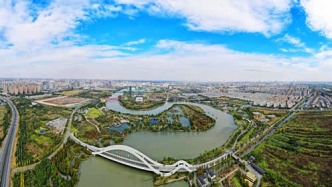 今天，我们请来了李白、杜甫……