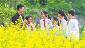 山東濟(jì)南：為學(xué)生撐開情緒降落傘