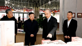 黃強(qiáng)到長春市“這有書”書店調(diào)研