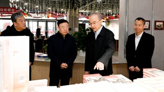 黃強(qiáng)到長春市“這有書”書店調(diào)研