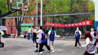 獨(dú)樹(shù)一幟，勢(shì)不可擋！定格蘭大女籃高光名場(chǎng)面！