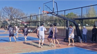 汗水、吶喊、籃球，這就是我們的大學(xué)！