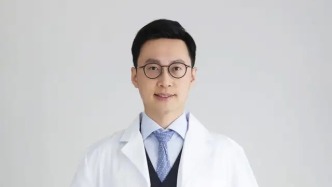 吴潍龙 | 在分子世界为老龄化开“药方”