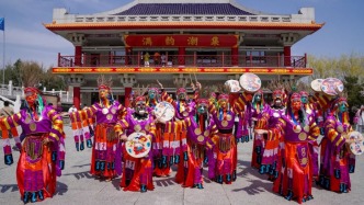 五一首日客流爆棚！敦化六鼎山“囍聚”活动成最火打卡地