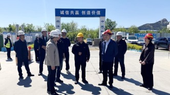 西海岸新区建管中心主任陈国良到山东科技大学督导在建项目