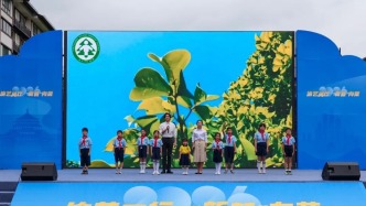 磁器口古镇上演成渝诗人诗歌盛宴