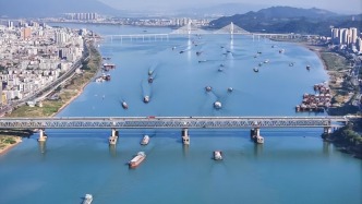 肇庆三榕港与深圳蛇口港，实现“海上握手”！