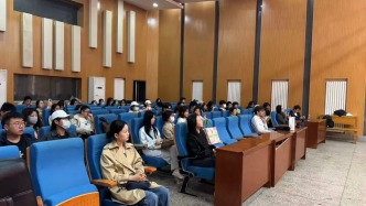 音乐名师堂 | 比利时钢琴家尼古拉斯·肯德大师课在山东艺术学院音乐学院举办