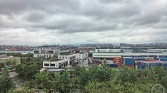 不在海邊，暢通全球：沙坪壩的開放密碼