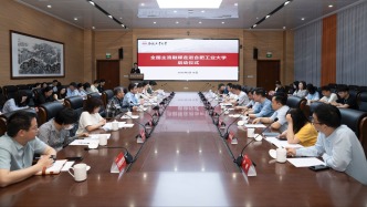 全國主流融媒來校集中采訪交流