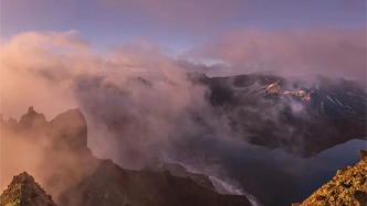 帶娃躲進22°C的長白山，這個夏天做回森林里的野孩子！