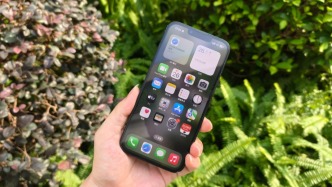 用惯了安卓机,我花2500捡漏了廉价新iPhone,结果真香了