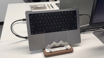 Mac mini卖断货，“断头”MacBook成了AI新宠？
