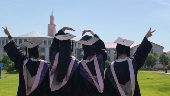 蘭州大學(xué)2026屆畢業(yè)季 愿你前程似錦 各有風(fēng)雨?duì)N爛