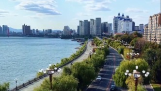 廣州旅客來吉林市出差，從40°C變成22°C，心情都舒暢了，想避暑就來吉林吧！