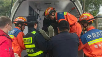 西秀区城管局 坚守考点护高考 紧急救助显温情