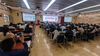 四位知名专家做客兰大生物学科80周年系列学术报告 共探植物抗逆前沿