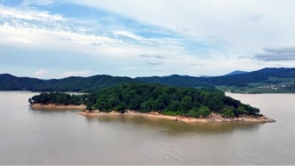 不止山水！蛟河松花湖岸藏着东北古老石棺文明