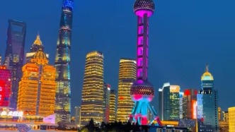 今晚的上海外滩格外的美丽