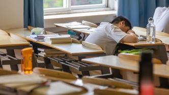 中国大学生，苦“水课”久矣