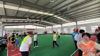 银发竞技展风采 门球传情满水乡