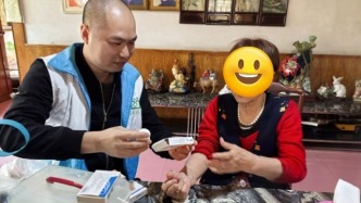 桂城卫健办联合社卫中心走进中医药集市，做实中医药健康管理服务