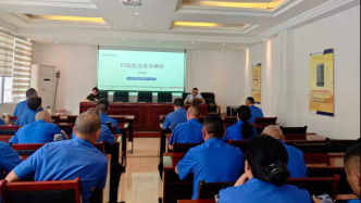 西秀区城管局 学习不缺位 执法不“翻车”