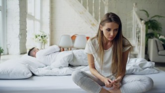 情感心理咨询：亲密关系中，为何执着于情绪价值？