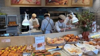 “桃酥大王”卖恰巴塔，烘焙品牌的尽头是开餐厅？