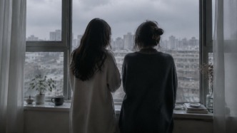 相信了亲友的谎言，姐妹俩被假高校教师骗走上百万元 